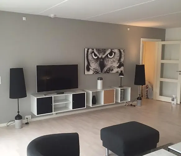 Lux With 2 Full Bathrooms 2tv *