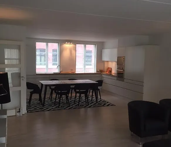 Lux With 2 Full Bathrooms 2tv Apartament